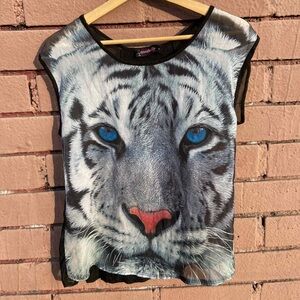 Annabelle Monochrome Patterned Top